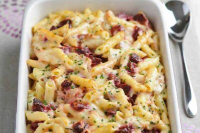 pasta bake with beetroot