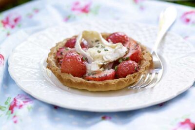 Strawberry goats cheese and black pepper tart