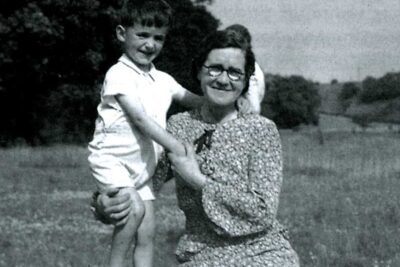 Jim Bowen and his mum
