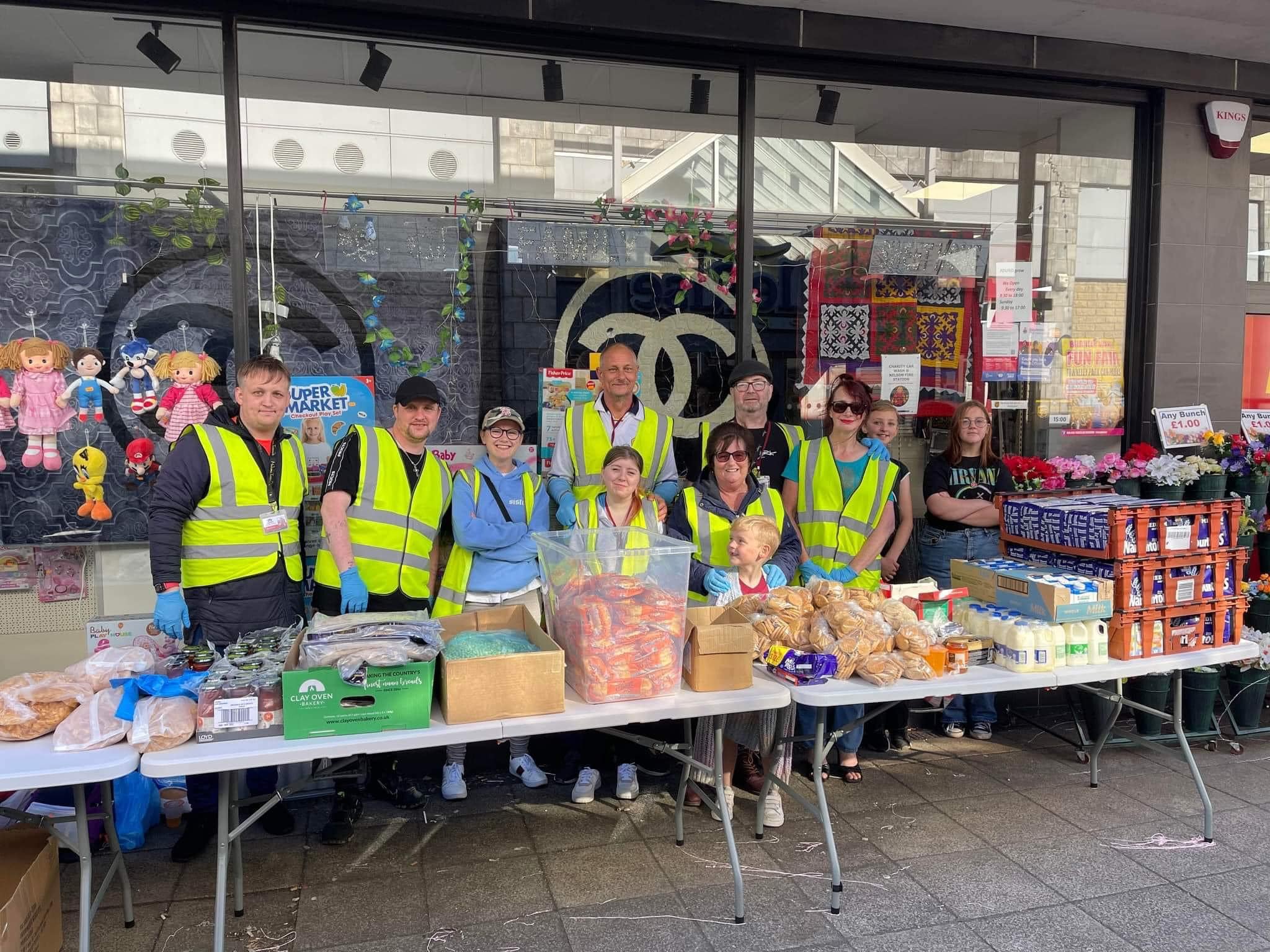 Curry on the Street volunteers 