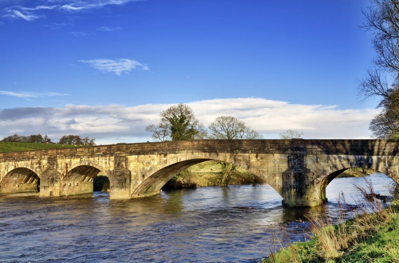 A view of Eadsford bridge in Clitheroe in the spring