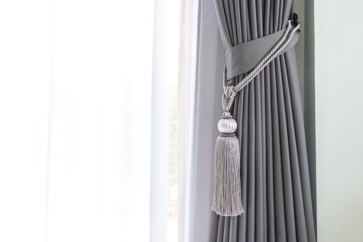 Curtain accessories 