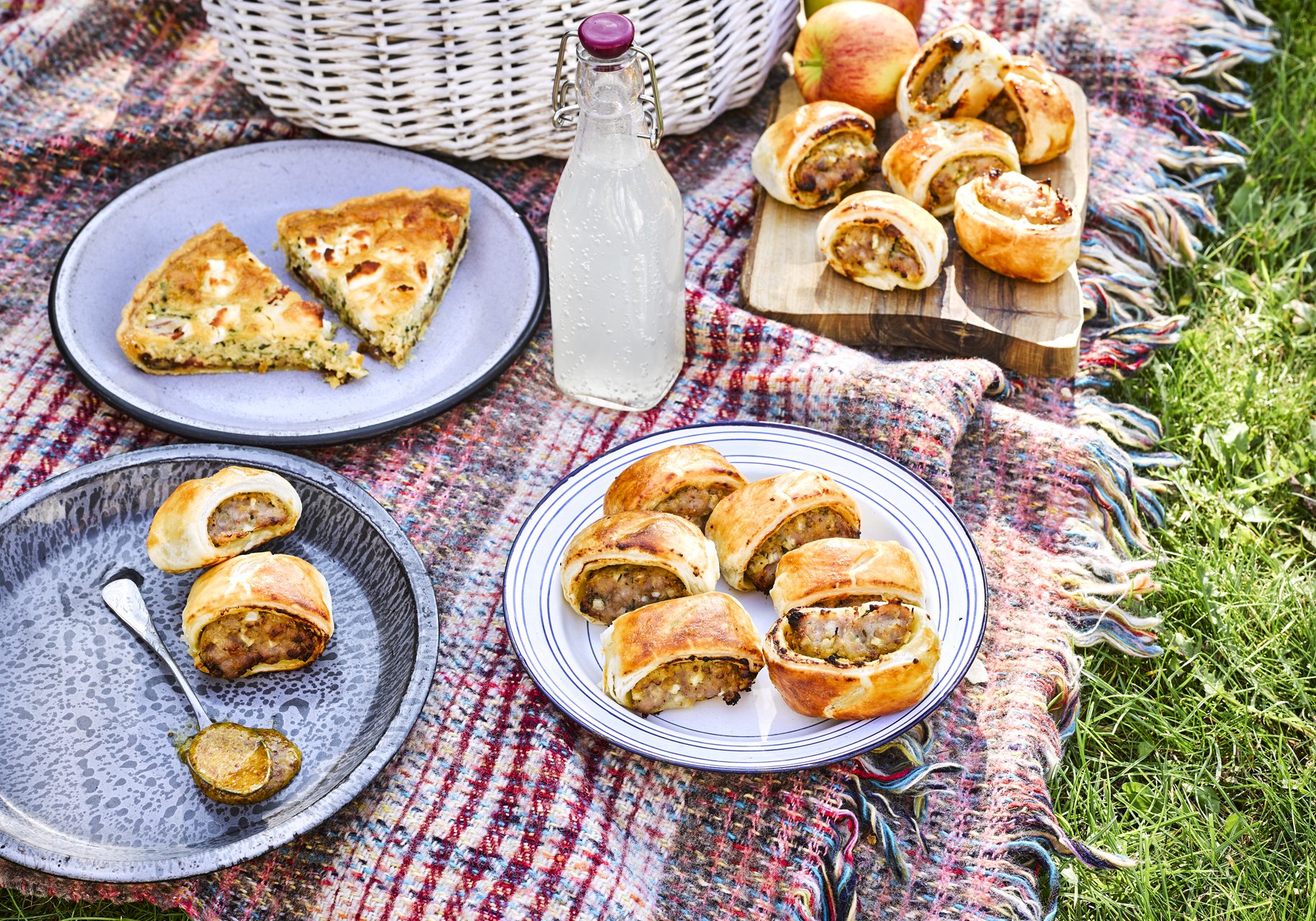 Spiced Honey Mustard Rolls - Picnic - landscape no jar